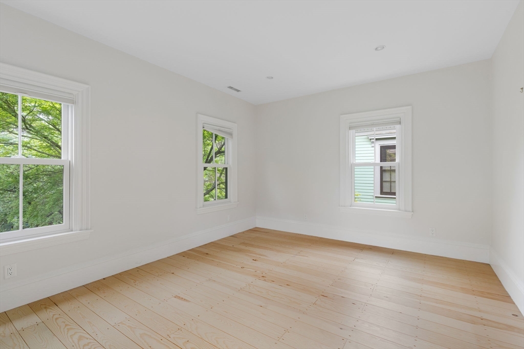 30 Walker St, Cambridge