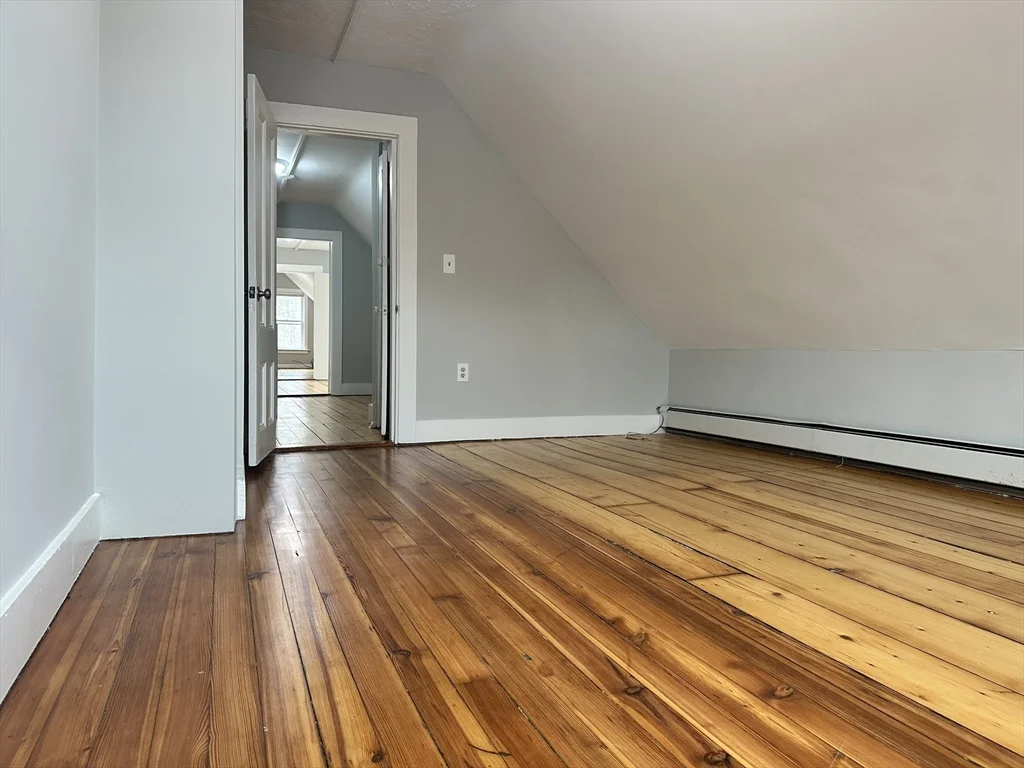 159 East Central St, Franklin