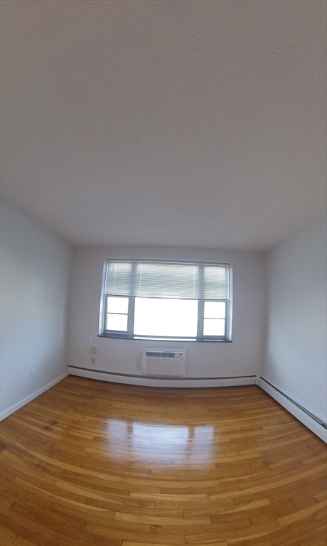 685 Moody St, Waltham