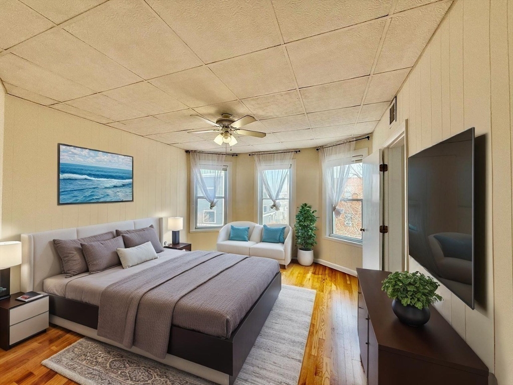 724 Cambridge St, Wellington-Harrington