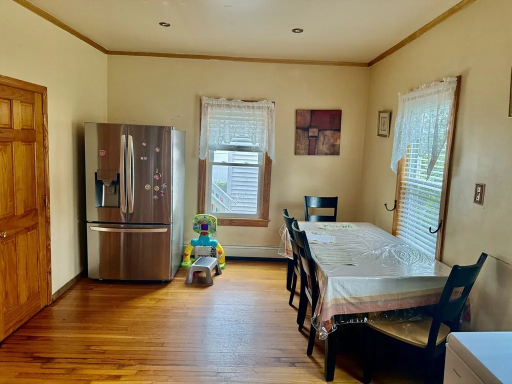 9 Newhall St, Lowell