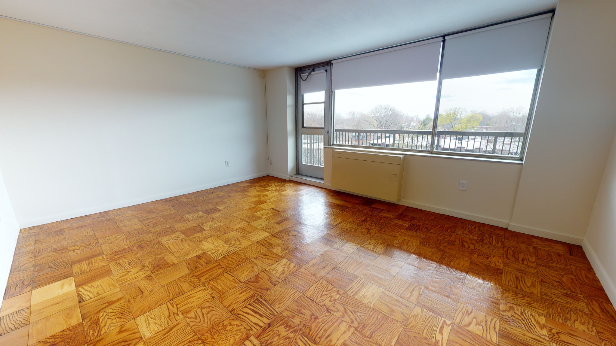 101 Monmouth St, Longwood