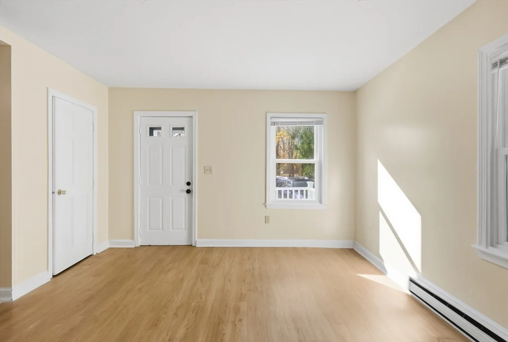 453 Pond St, Braintree