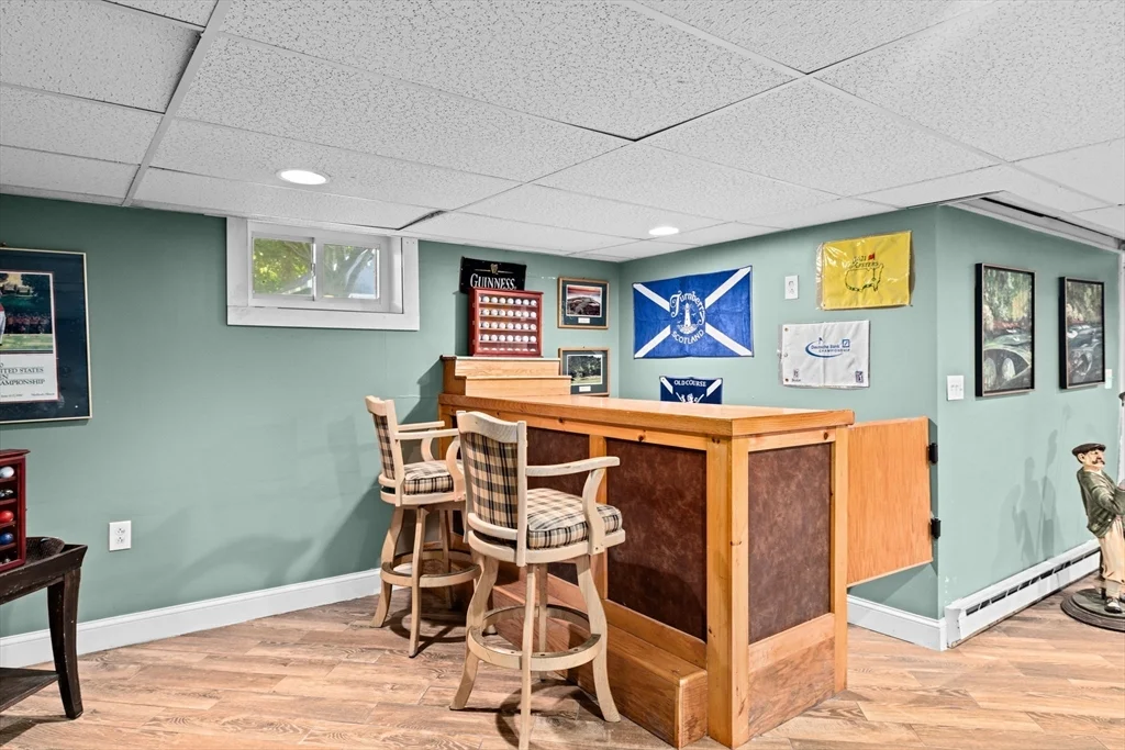 4 Country Dr, South Hingham