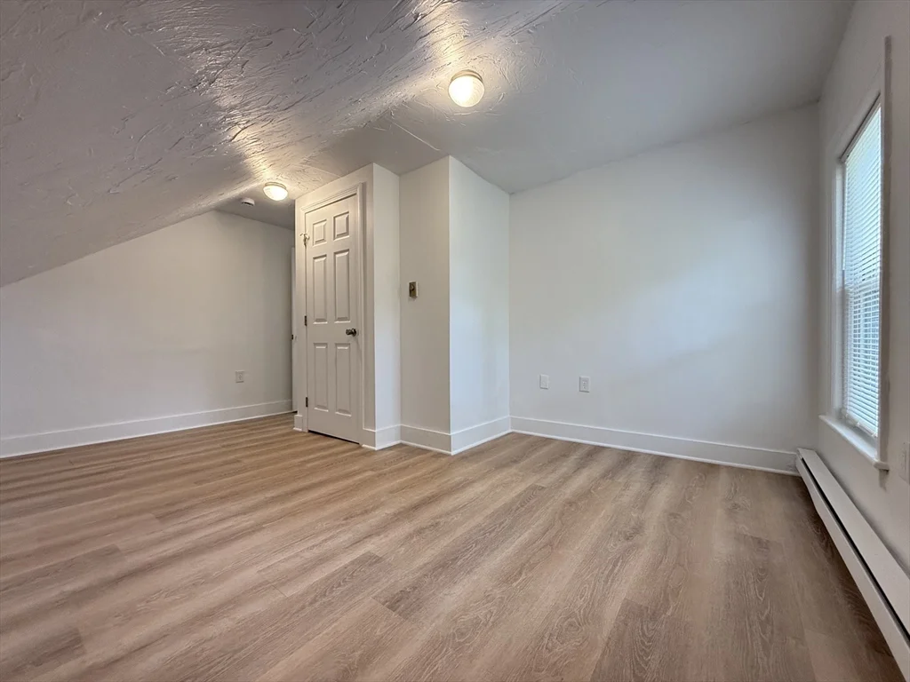 542 Mount Hope St, North Attleboro