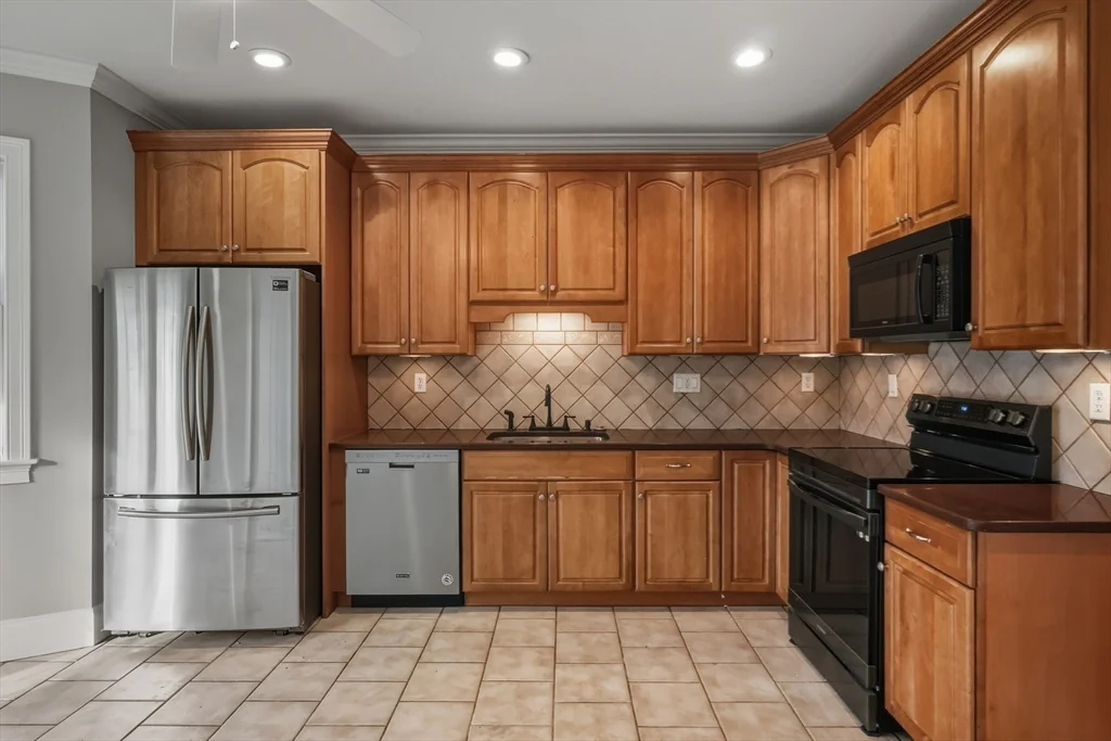 1327 Liberty, Braintree