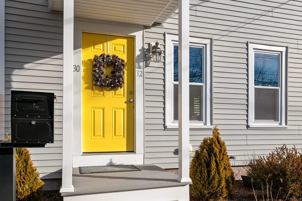 32 East Chestnut St, Sharon