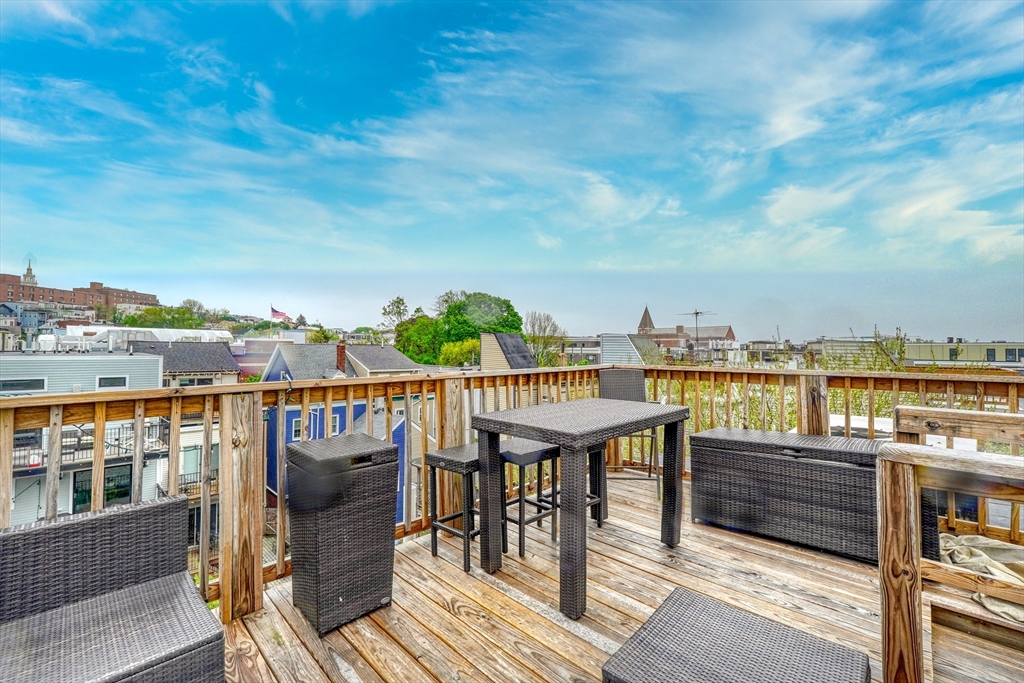 227 Bowen St, South Boston