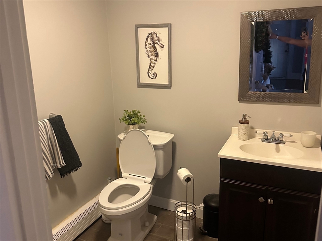 33 Garfield Ave, Woburn