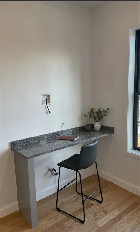 52 Washington St, Chelsea