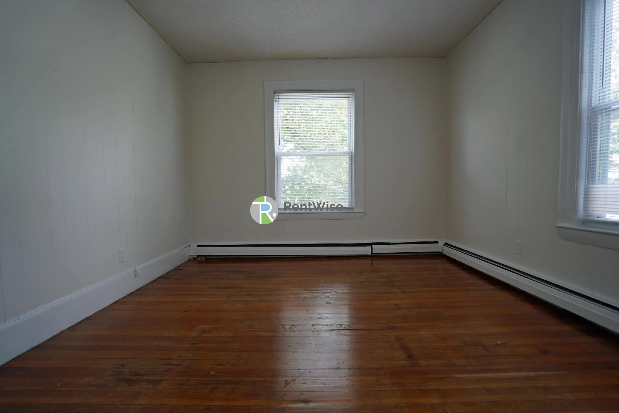 1 Ashford Ct, Allston