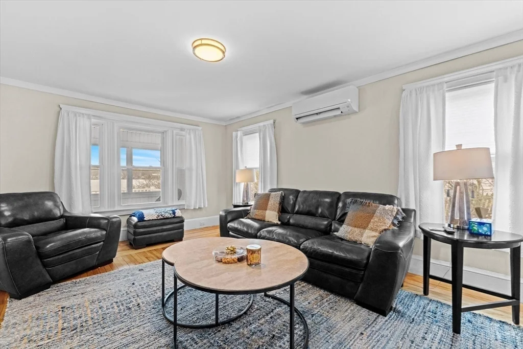 6 Davis Way, Worcester