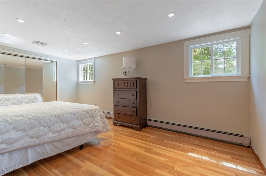 2 Sigmund St, Lynnfield