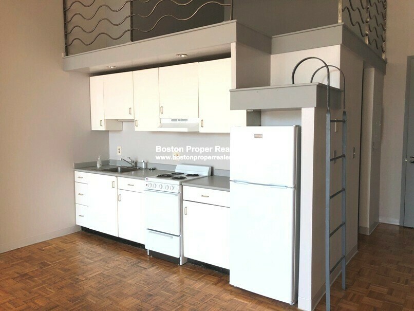 61 Brookline Ave, Fenway