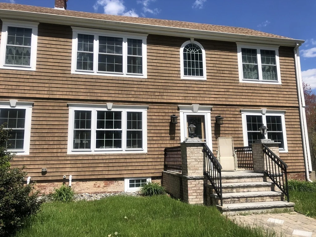 218 Thurber Ave, Attleboro