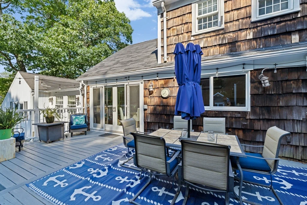 4 Country Dr, South Hingham