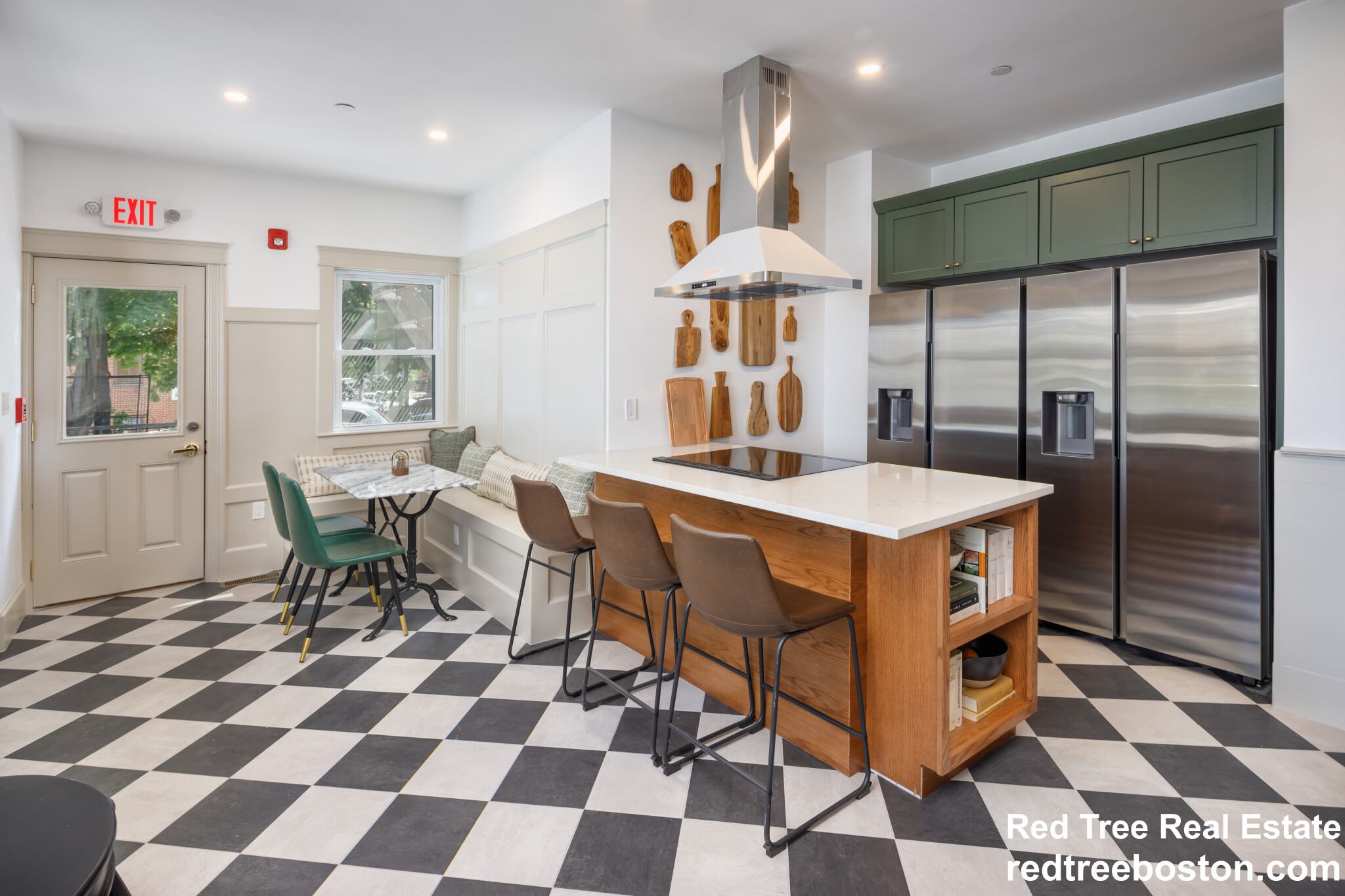 44 Winslow Rd, North Brookline