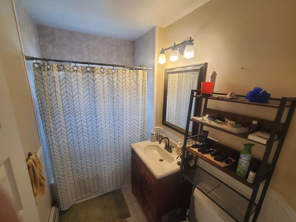 21 South Central, Wollaston