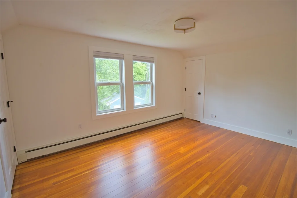 40 Dean Ave, Dracut