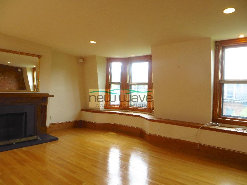 17 Holyoke St, South End