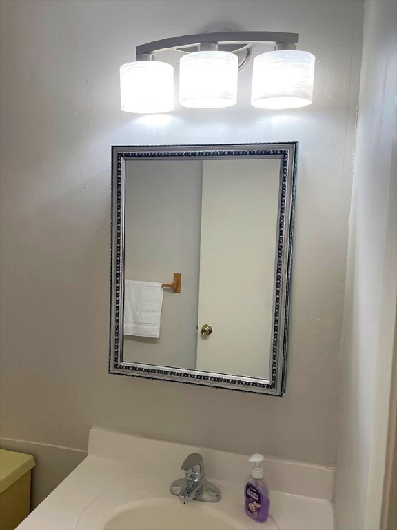 68 Main St, Stoneham