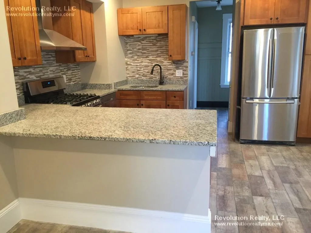 23 Alston St, East Somerville