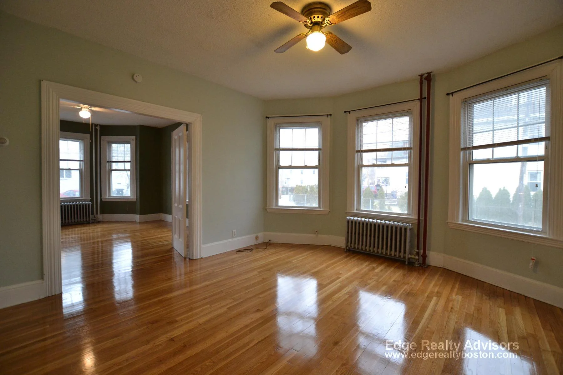 22-24 Everett Sq, Allston