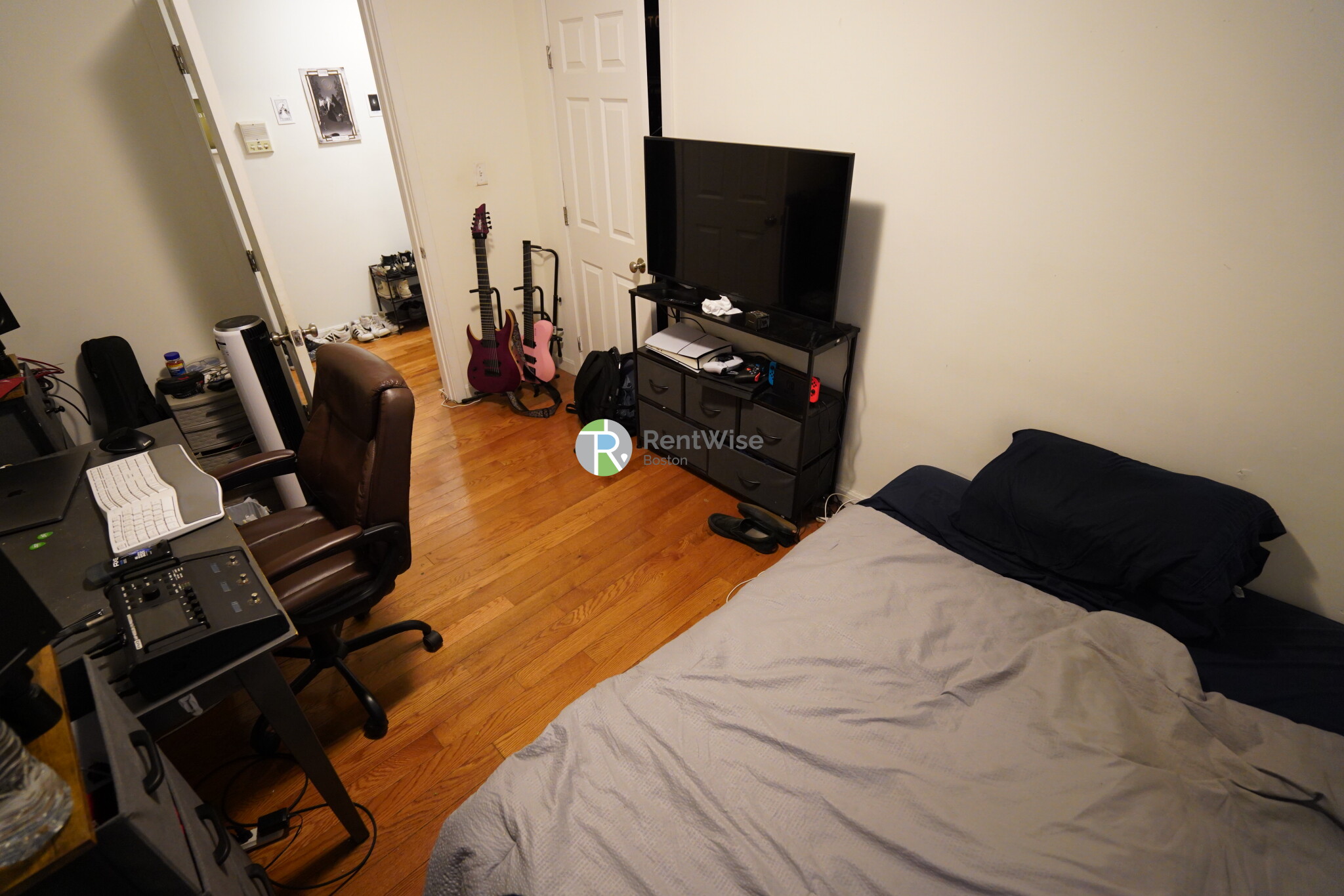 82 Brainerd Rd, Allston