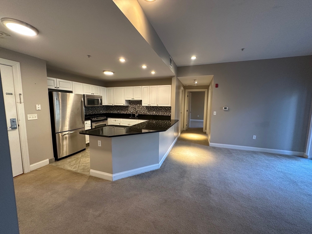 614 Pond St, Braintree