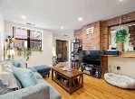 95 Gainsborough St, Fenway