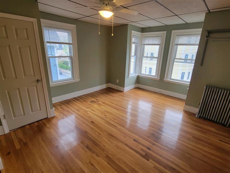 89 Cedar St, Powder House Square