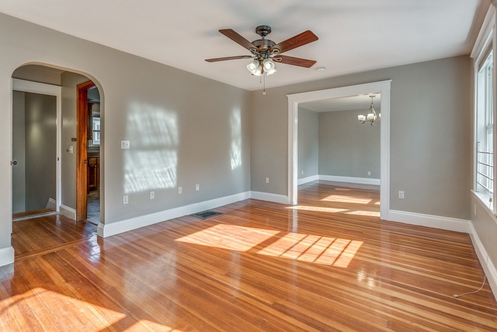 26 Boylston Rd, Newton Highlands