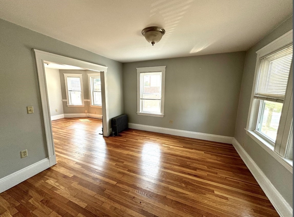 250 Hyde Park Ave, Jamaica Plain