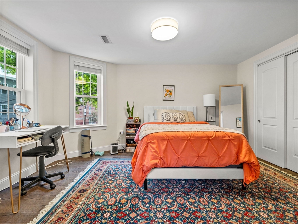 22 Otis St, Somerville