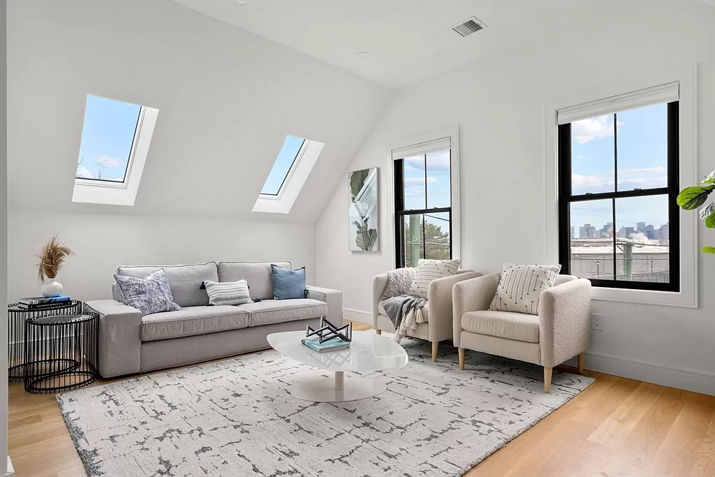 93 Cowper St, East Boston