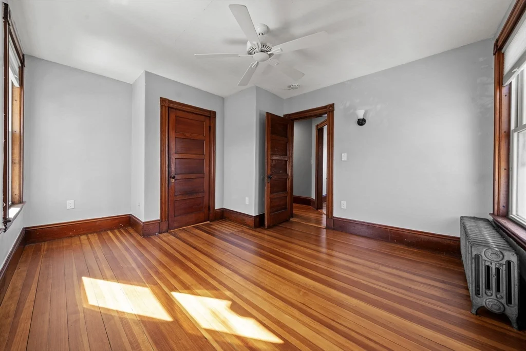 7 Sweetser Ave, Reading