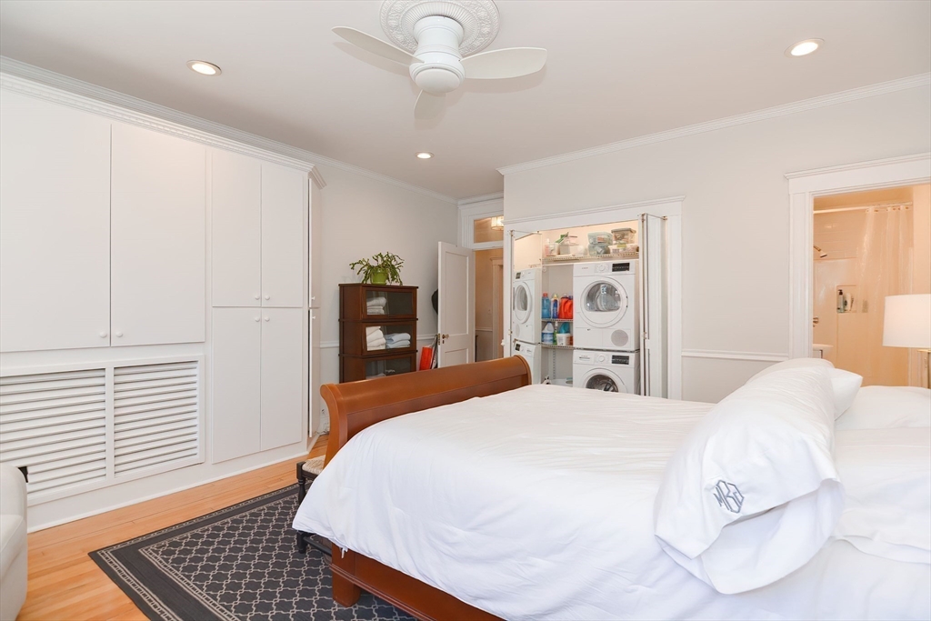 345 Commonwealth Ave, Back Bay