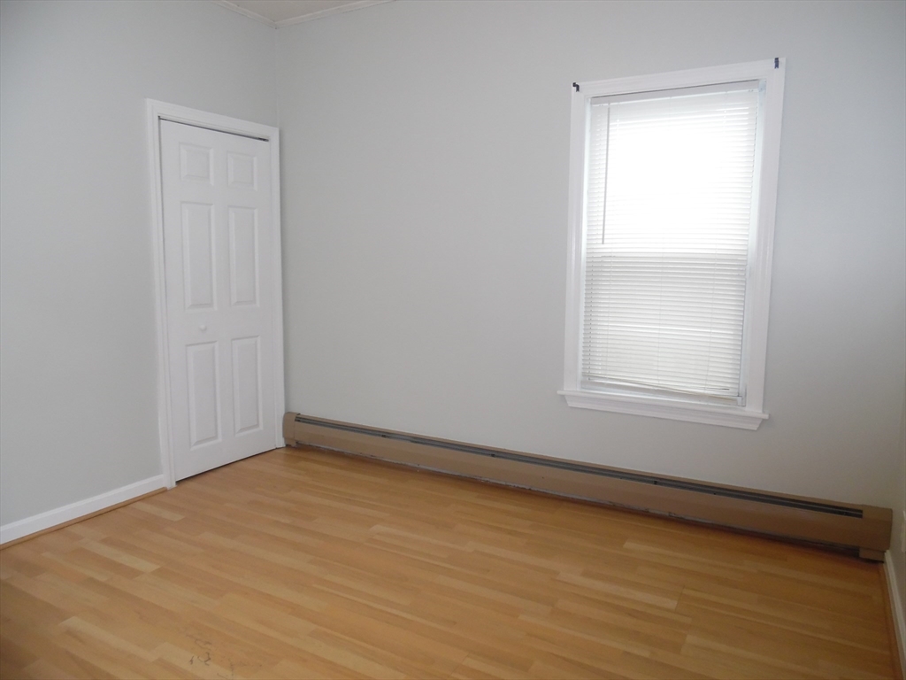 1226 North Main St, Fall River