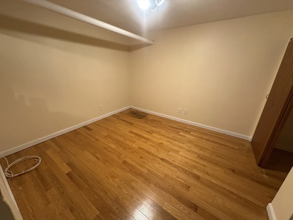 313 Summit Ave, Brighton