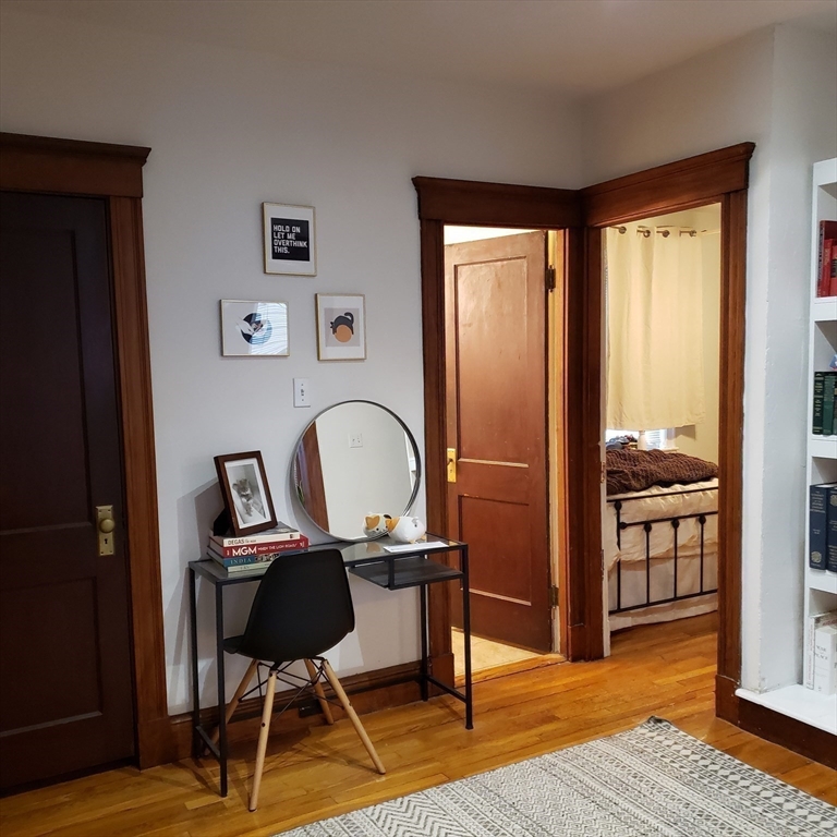 38 Hillside St, Mission Hill