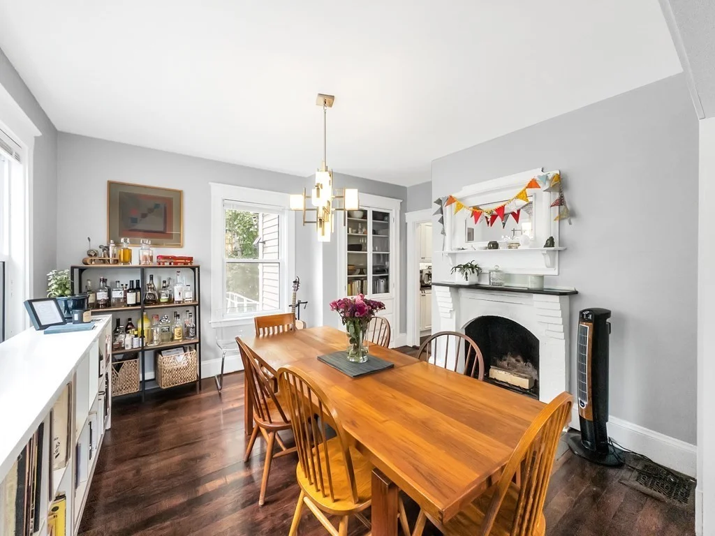 18 Alberta St, West Roxbury