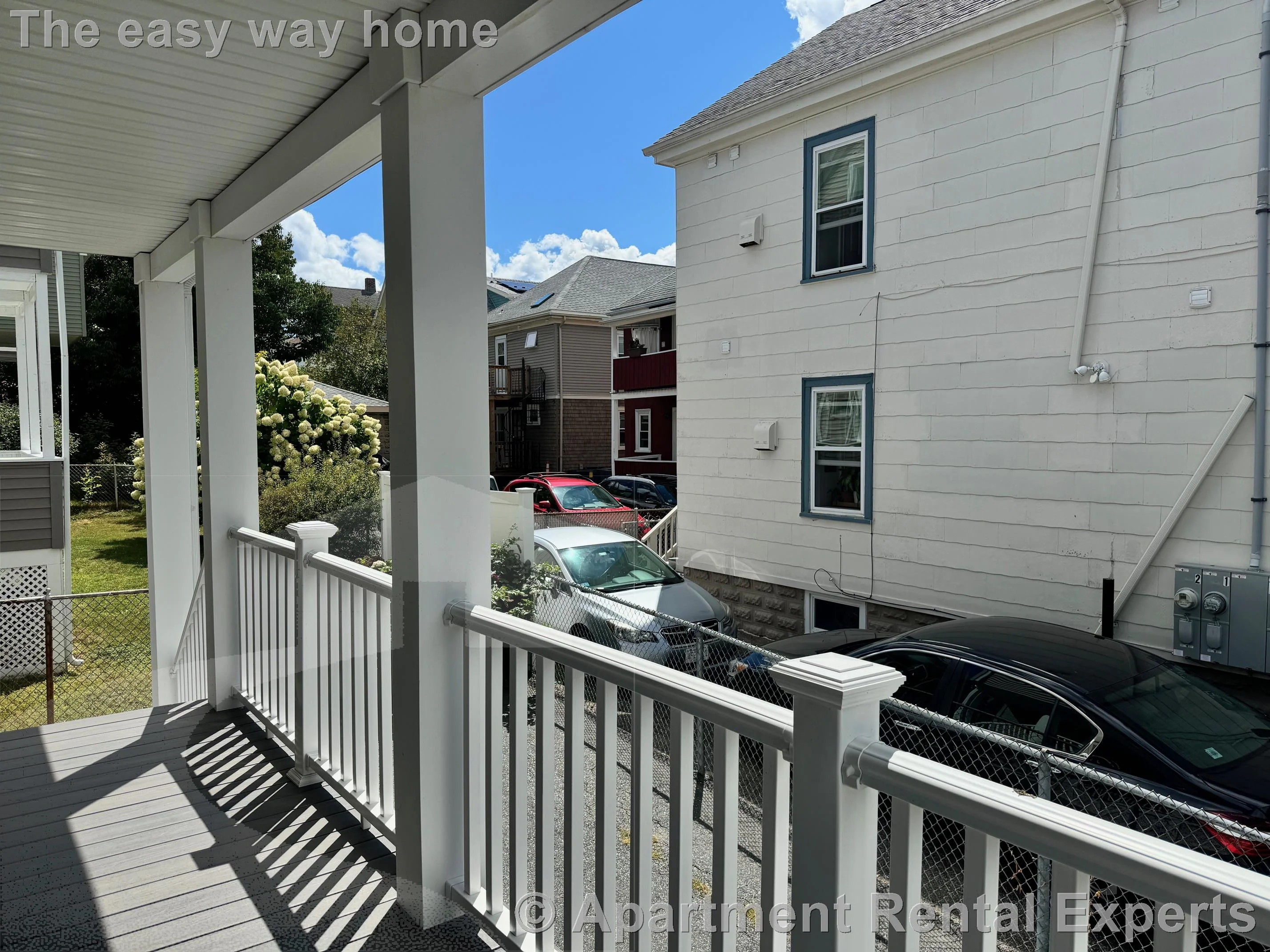 60 Hamilton St, Tufts