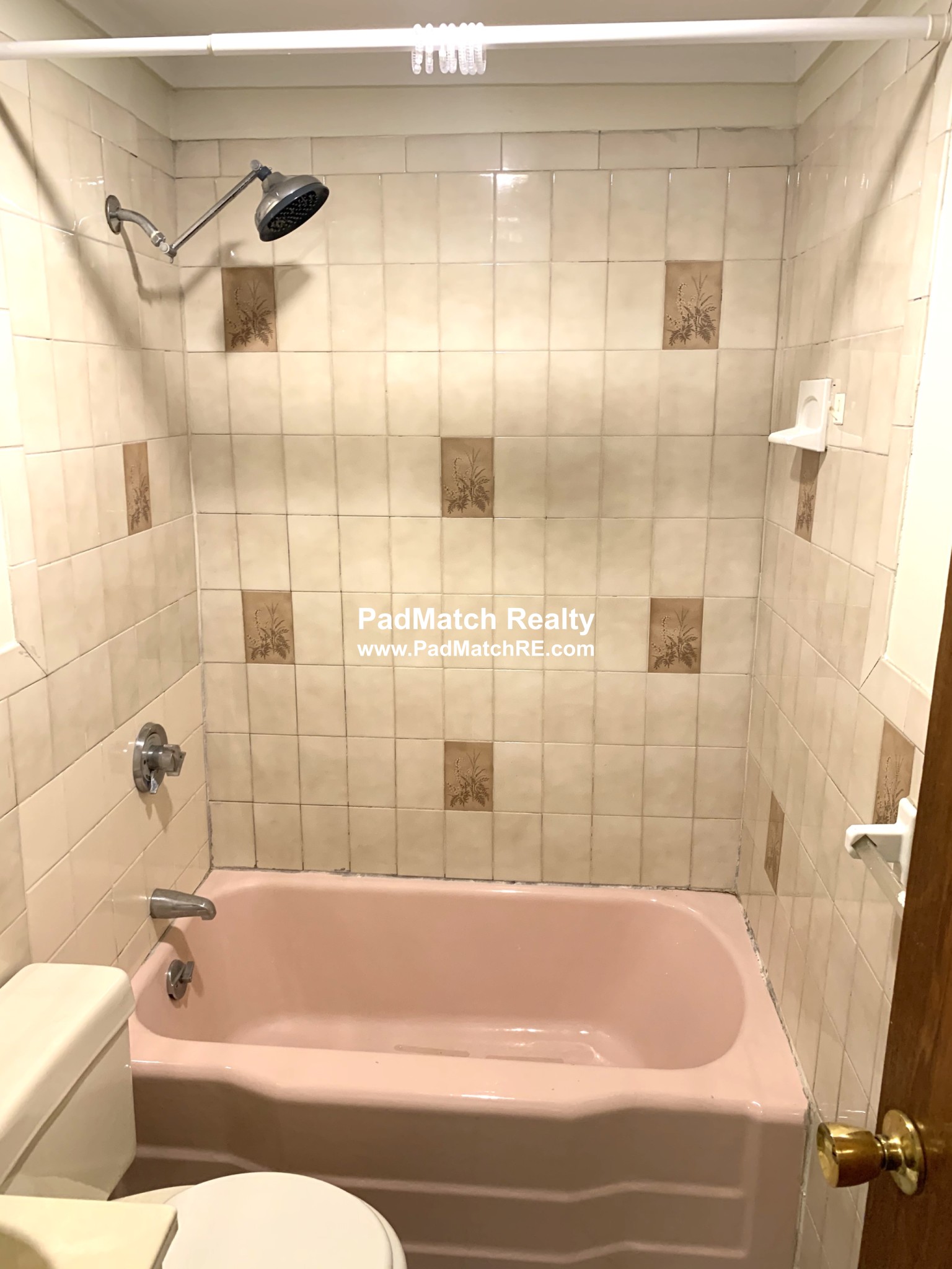 1412 Commonwealth Ave, Brighton