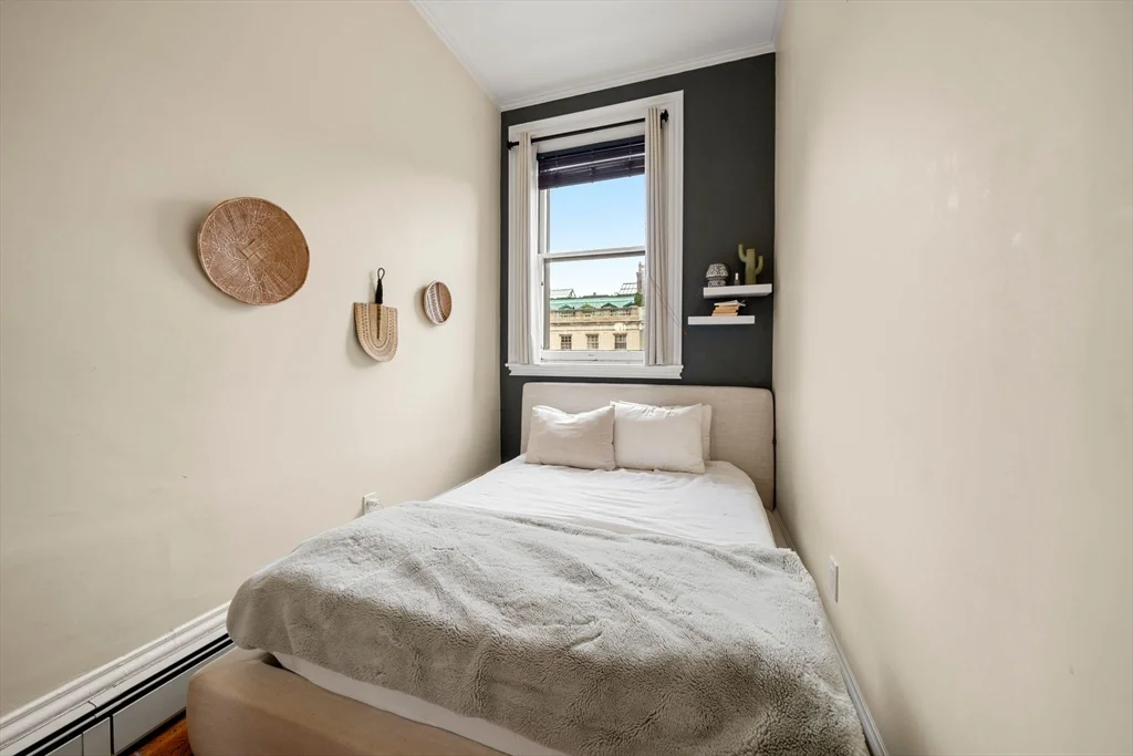 165 Beacon St, Back Bay