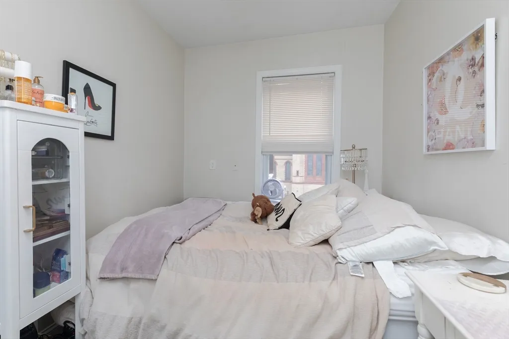 100 H St, South Boston