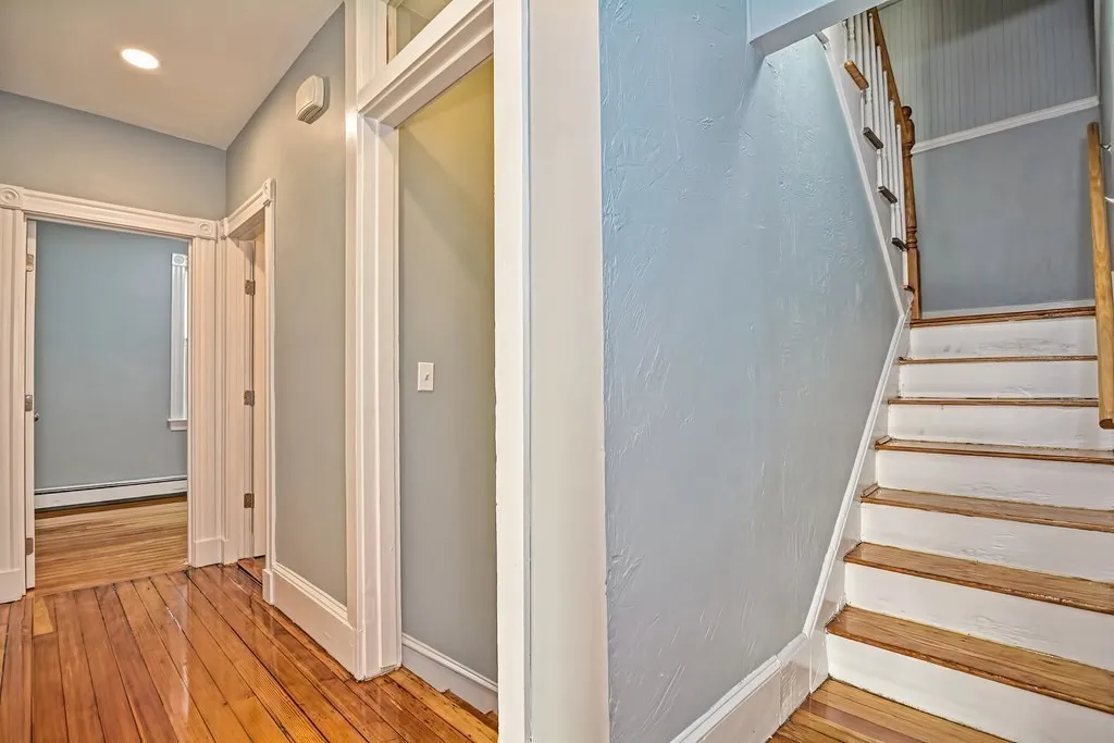 30 Humphreys Pl, Dorchester