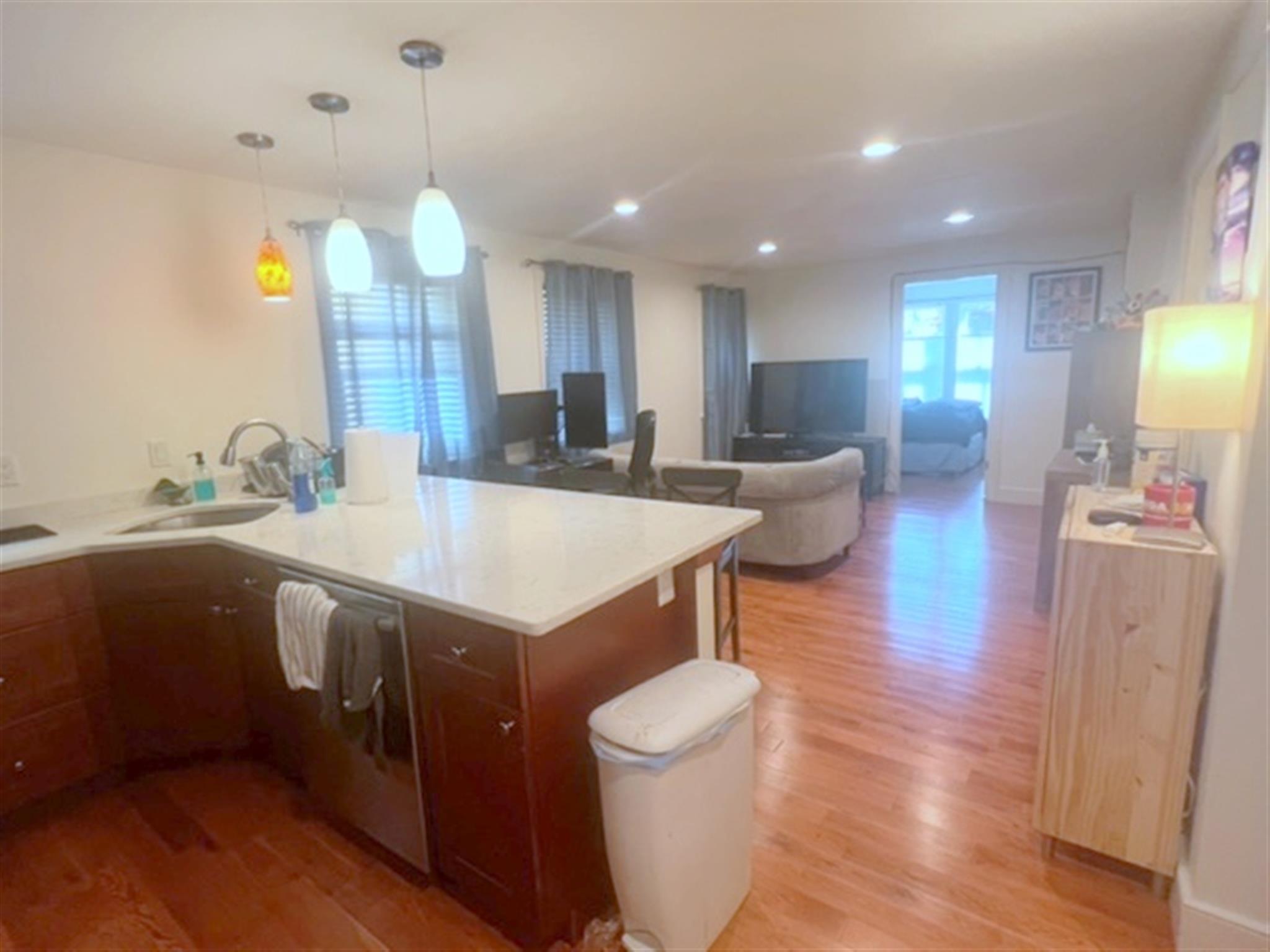 50 Spring St, East Cambridge