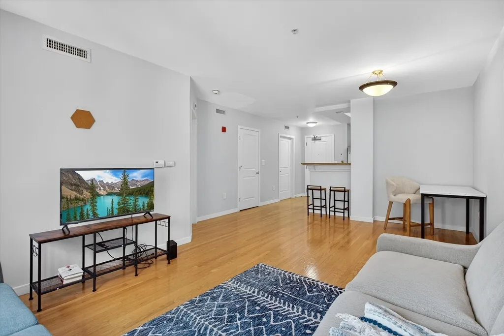 175 Cottage, Chelsea