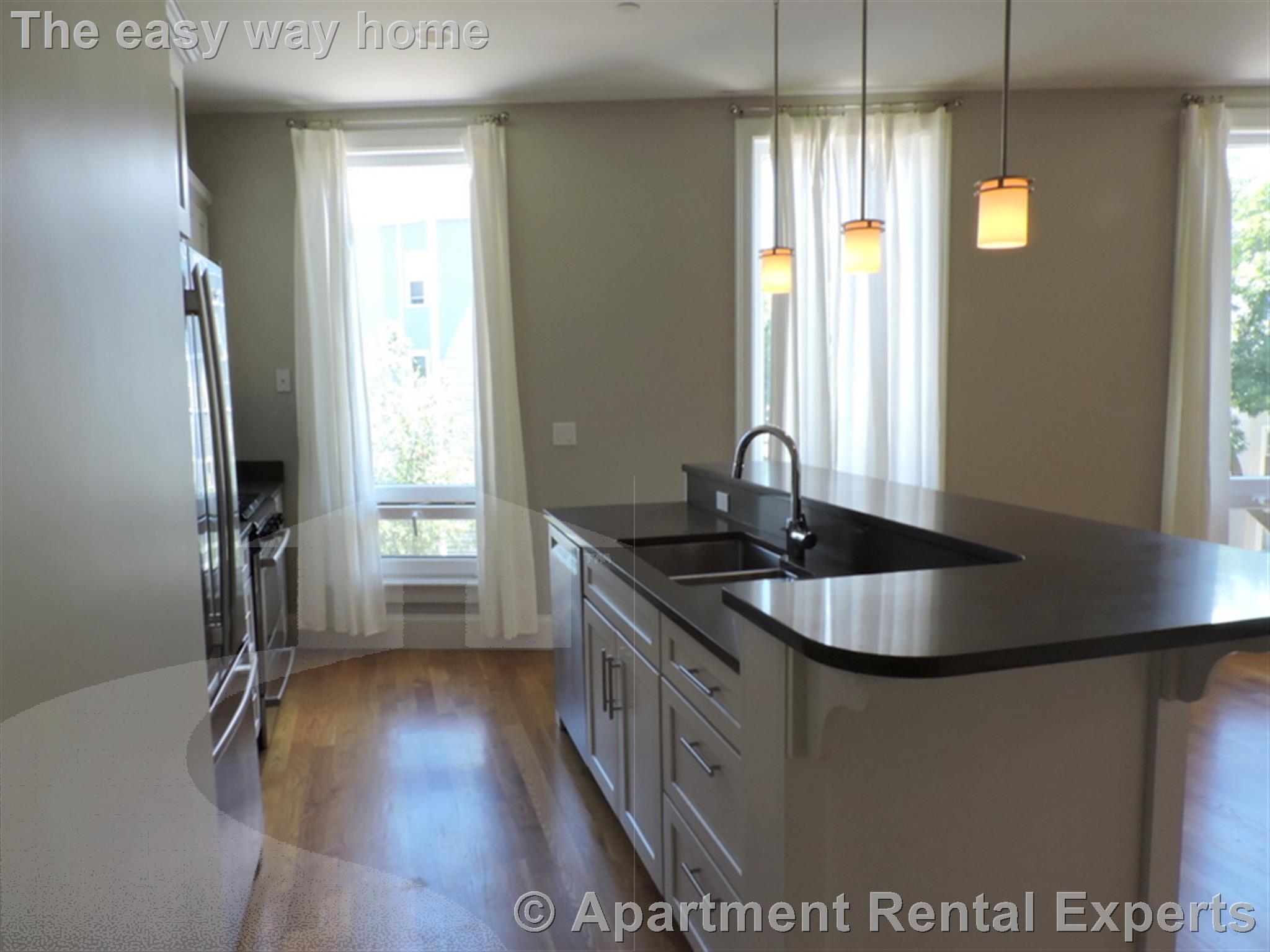 168 Hampshire, Central Square