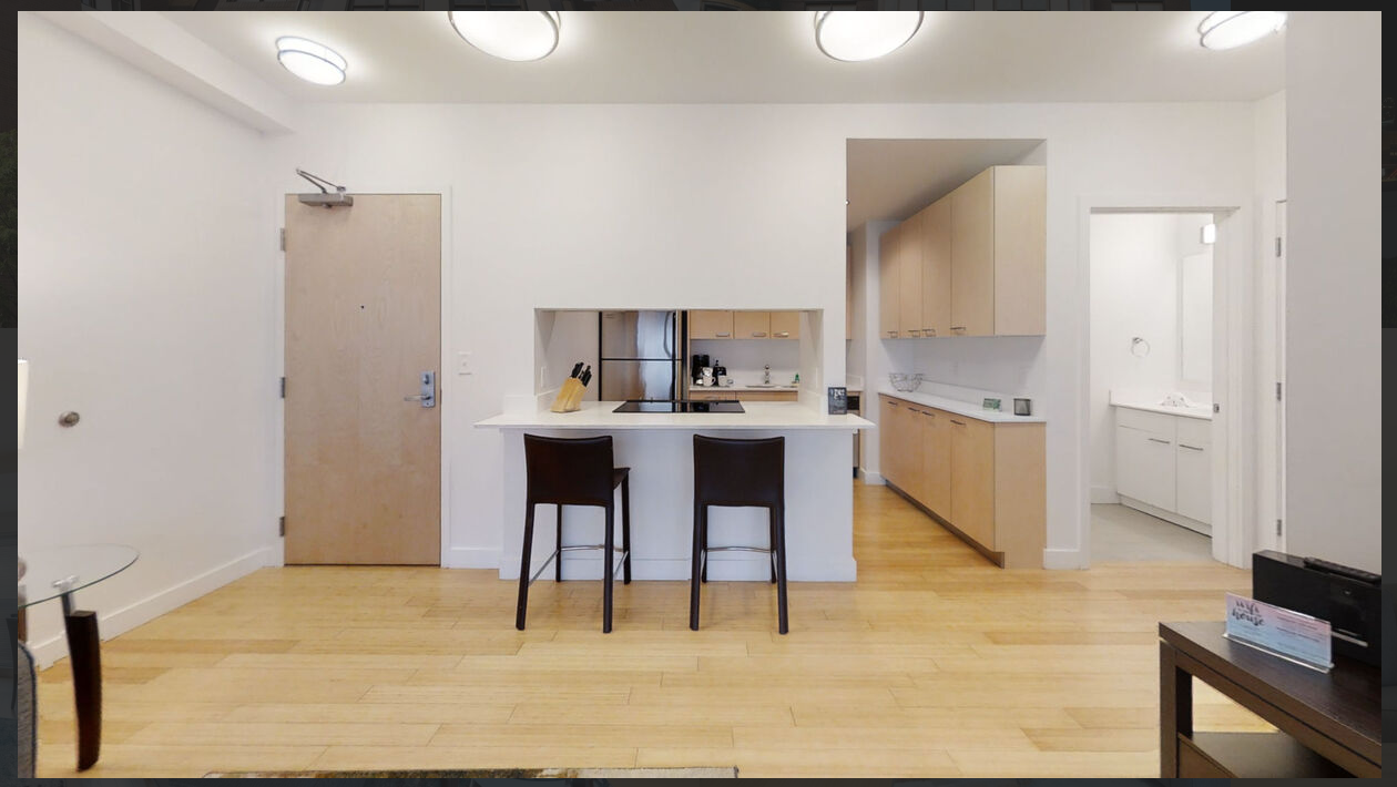 1085 Boylston St, Fenway